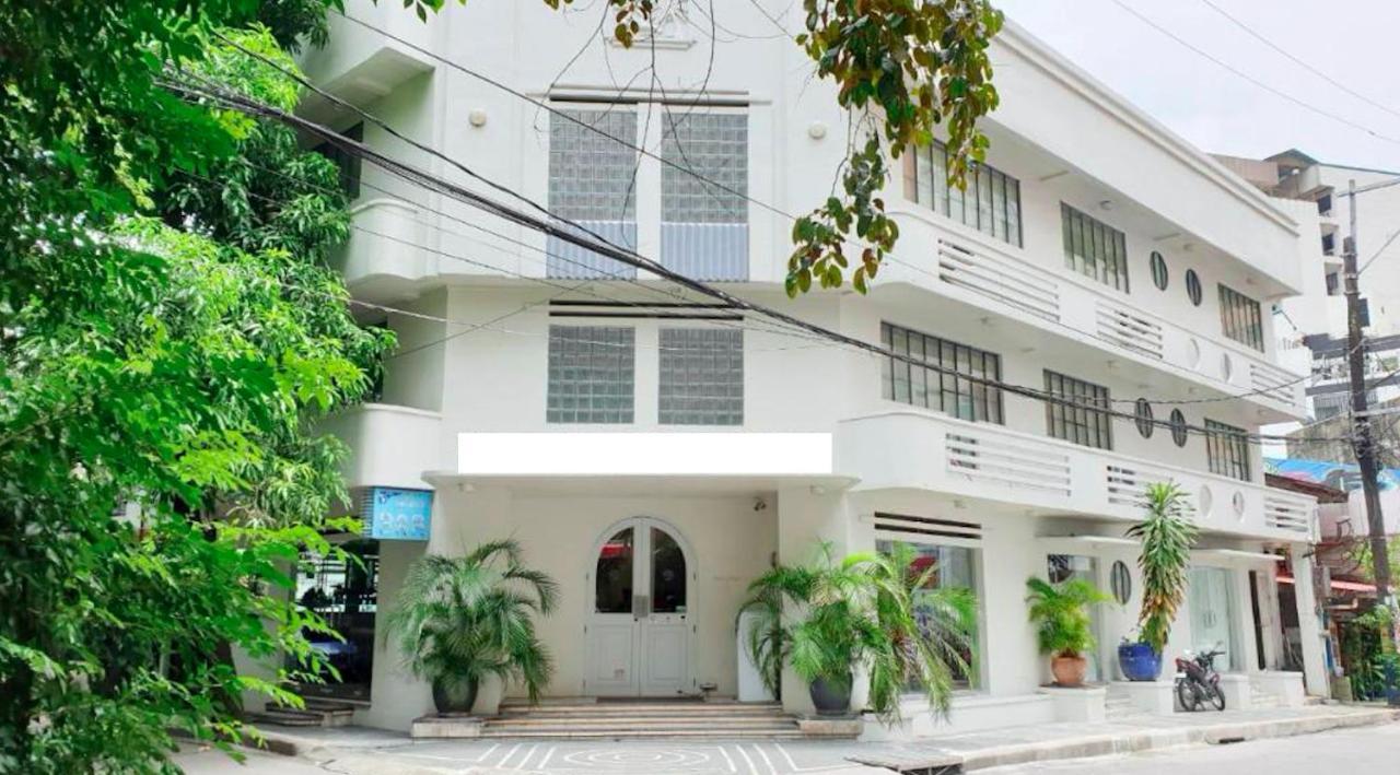 The Clipper House, Poblacion Makati Manila Esterno foto