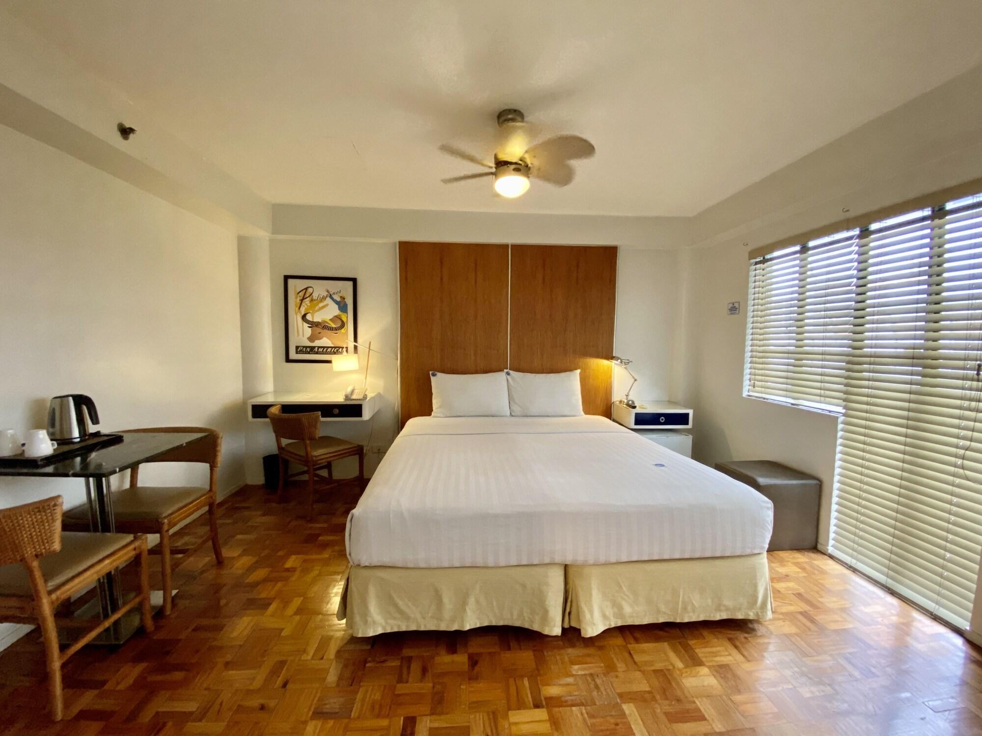 The Clipper House, Poblacion Makati Manila Esterno foto