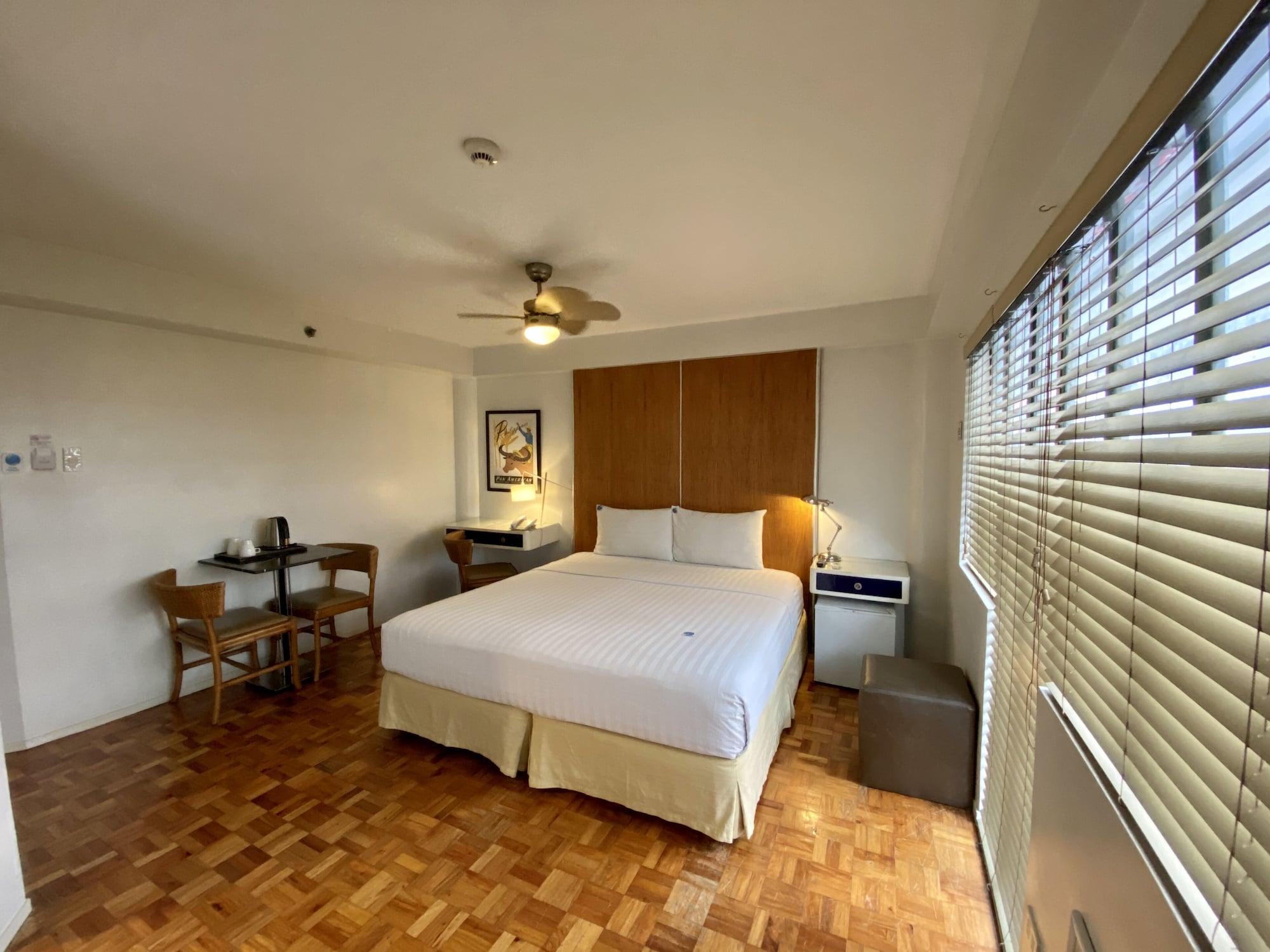 The Clipper House, Poblacion Makati Manila Esterno foto
