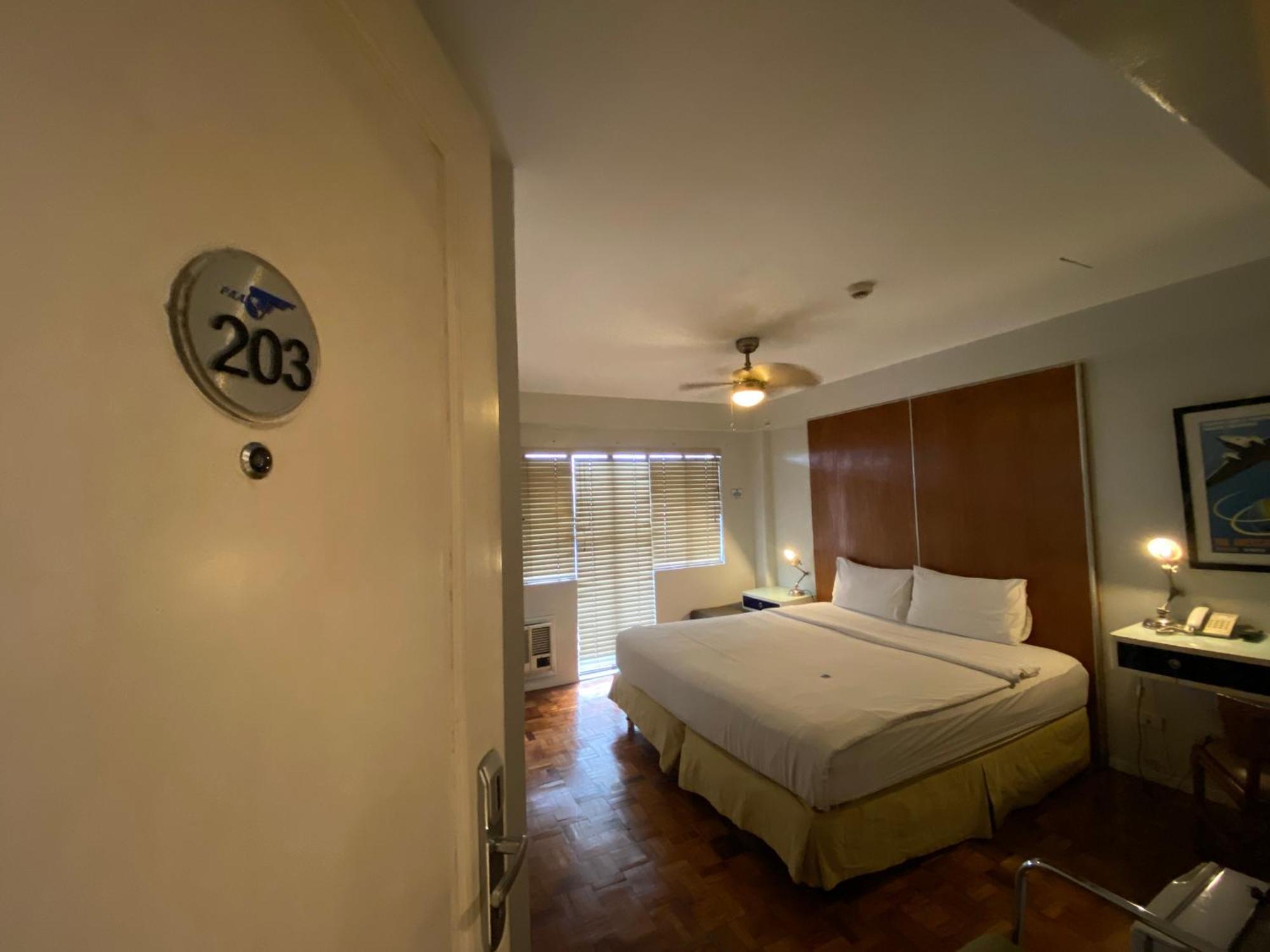 The Clipper House, Poblacion Makati Manila Esterno foto