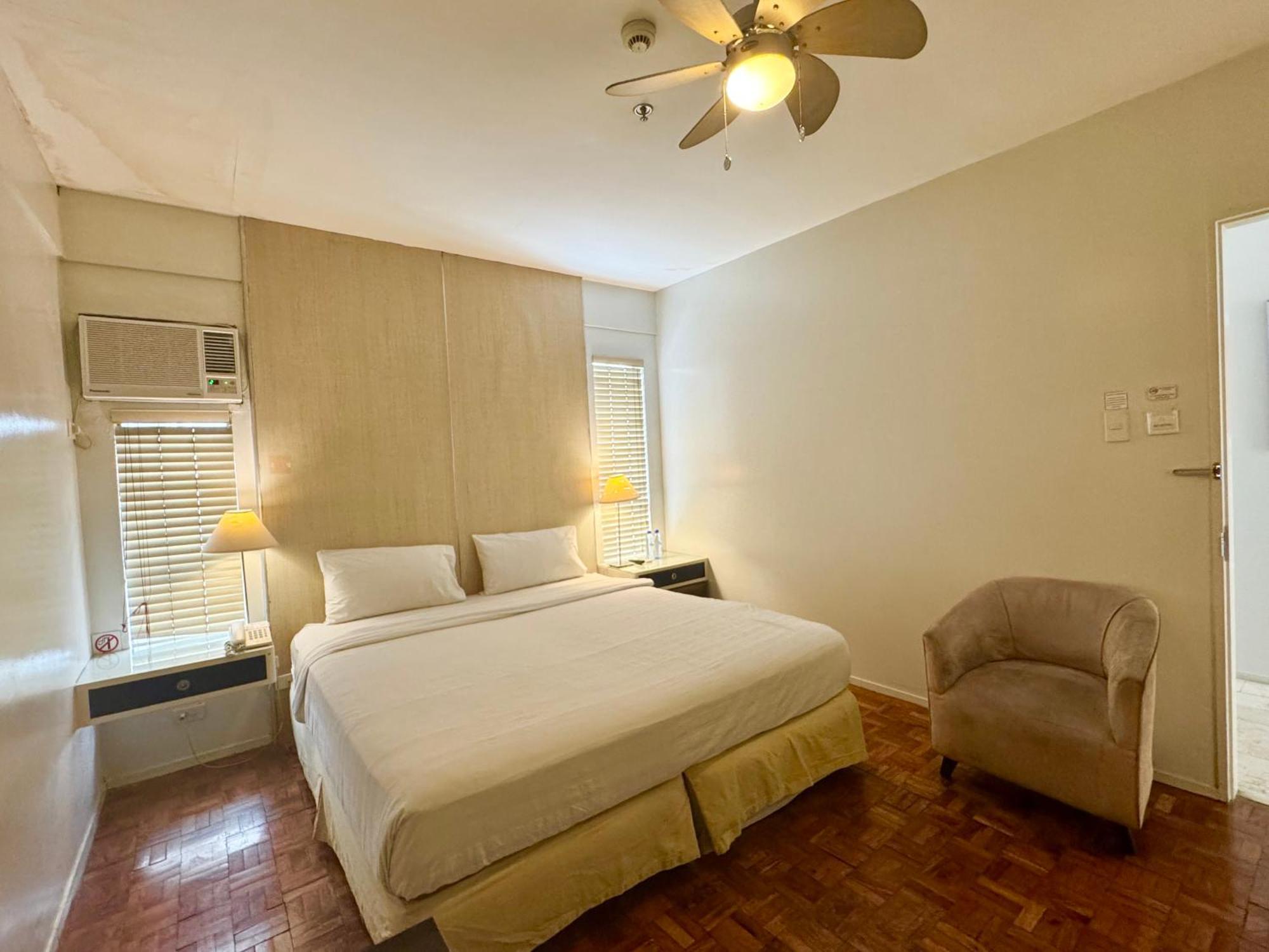 The Clipper House, Poblacion Makati Manila Esterno foto
